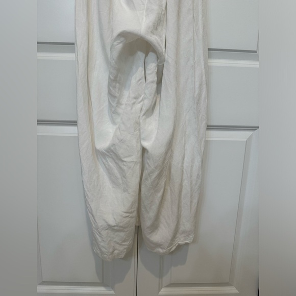 RHYTHM White linen jumpsuit with open back size XL like new - Picture 8 of 9
